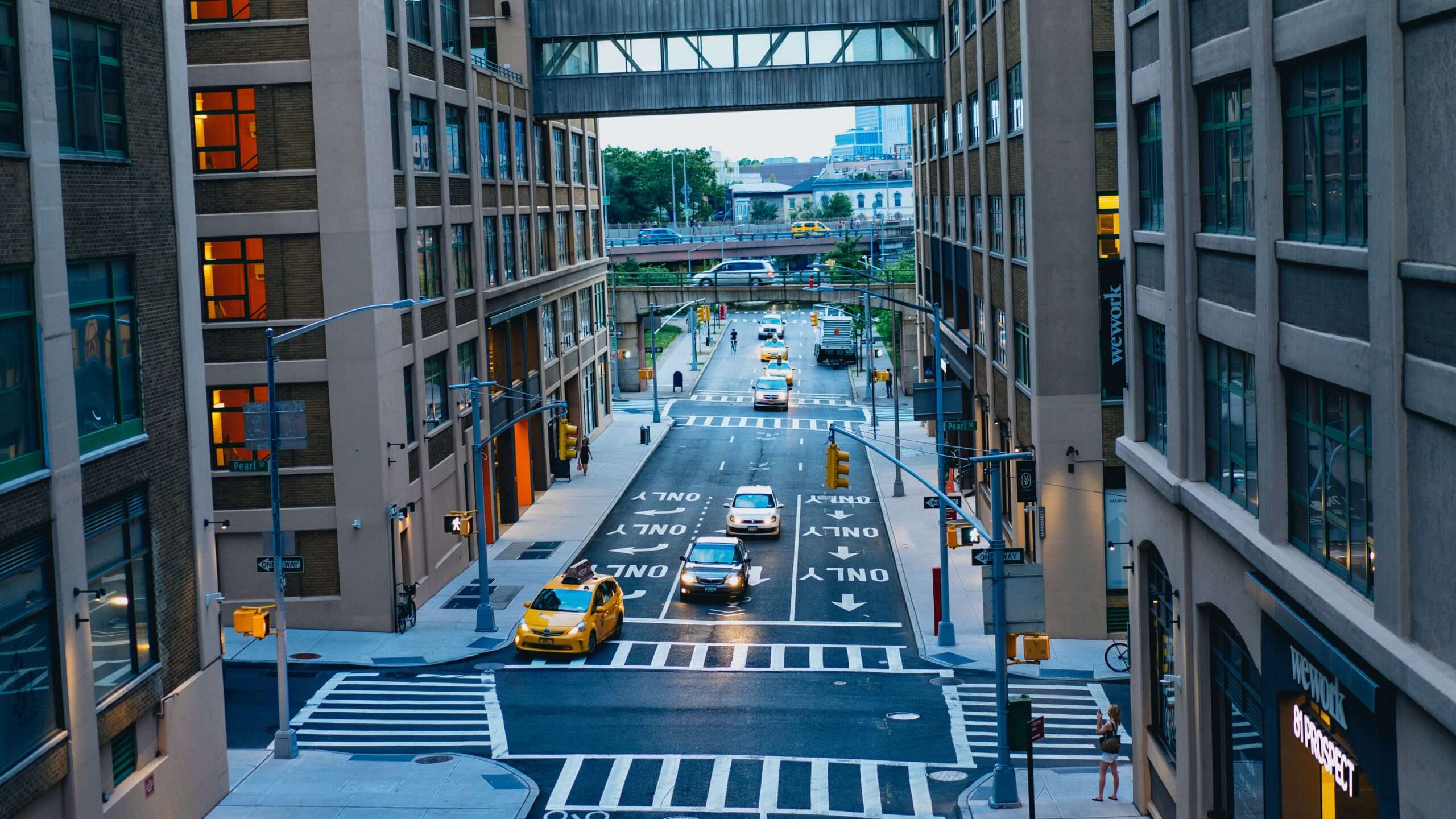 A Guide to Cheap Minivan Rental: Conquering the Road with Your #1 Crew 8 dan gold NT6K9FJEyZA unsplash scaled 2 3