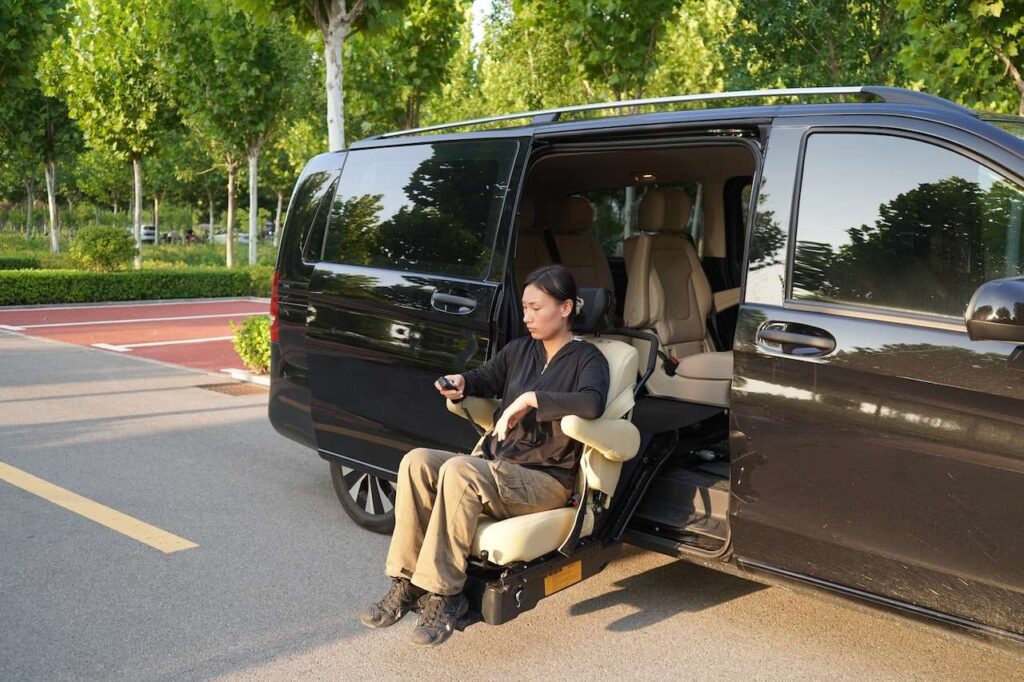 A Guide to Cheap Minivan Rental: Conquering the Road with Your #1 Crew 3 cheap minivan rental