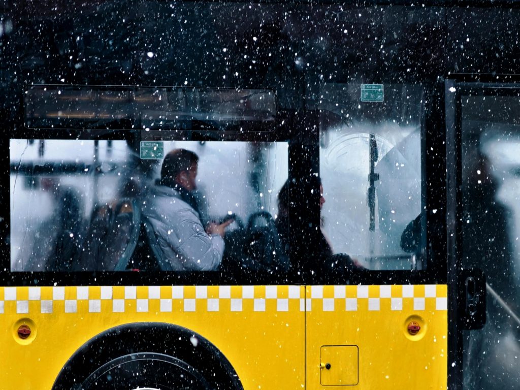 Employee Shuttle Service NYC: 7 Honest Seasonal Booking Facts for 2026 3 employee shuttle service NYC