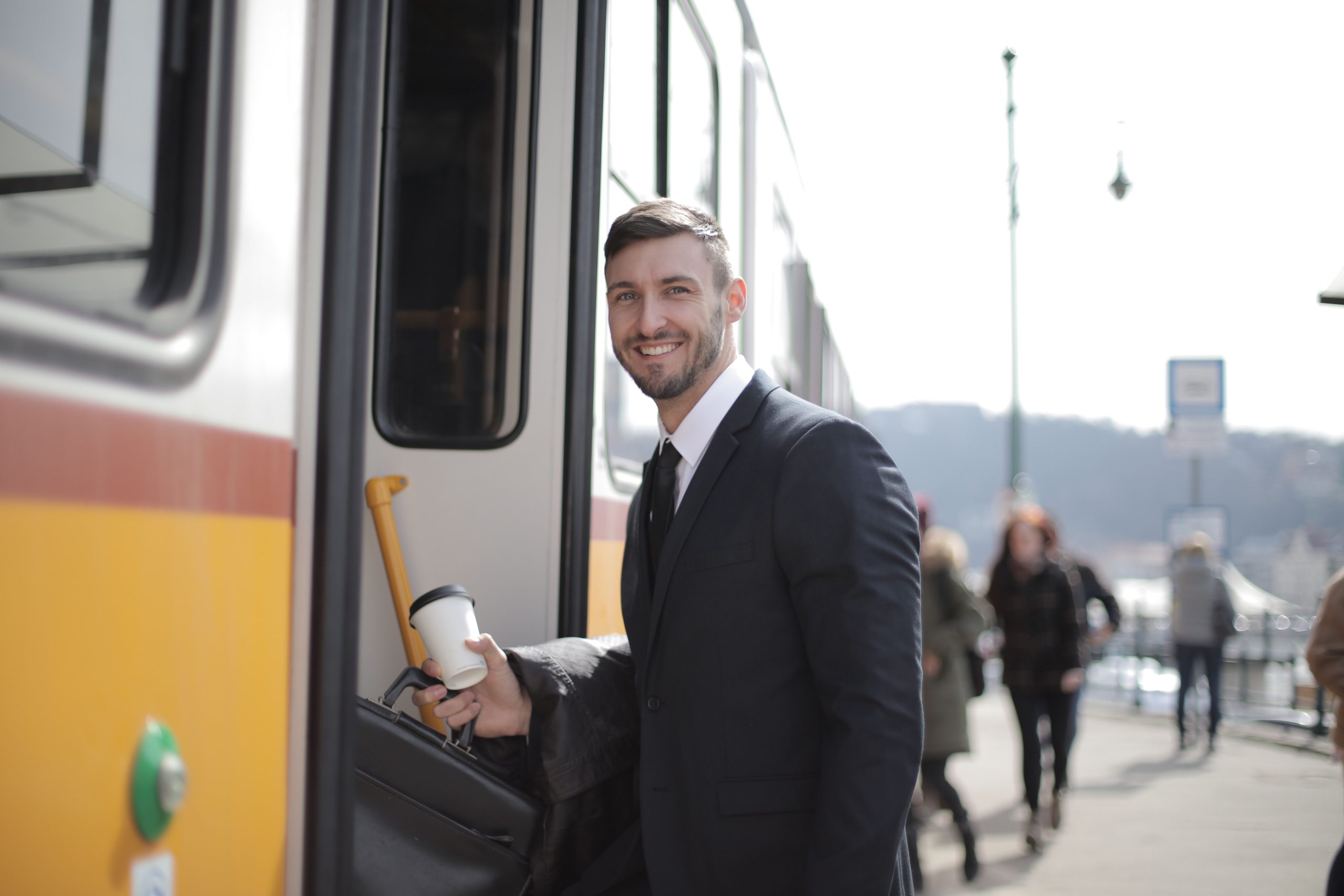 Private Shuttle Service NYC: 6 Proven Seasonal Booking Truths for 2026 Conferences 2 bus companies nyc reviews 2026
